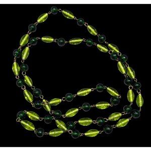 Vintage Cottagecore Green Glass Beaded Necklace
